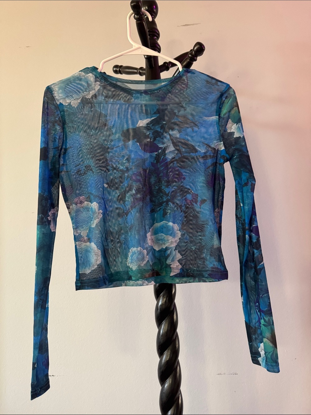 Blue Floral Mesh Long-Sleeve Crop Top 4.1T